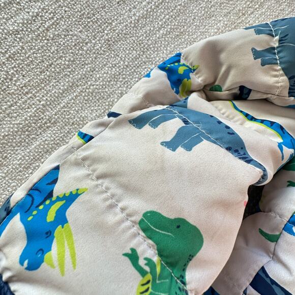 Baby Boden Dino Print Fleece Lined Quilted Jacket PLAY 2/3 - Picture 8 of 9